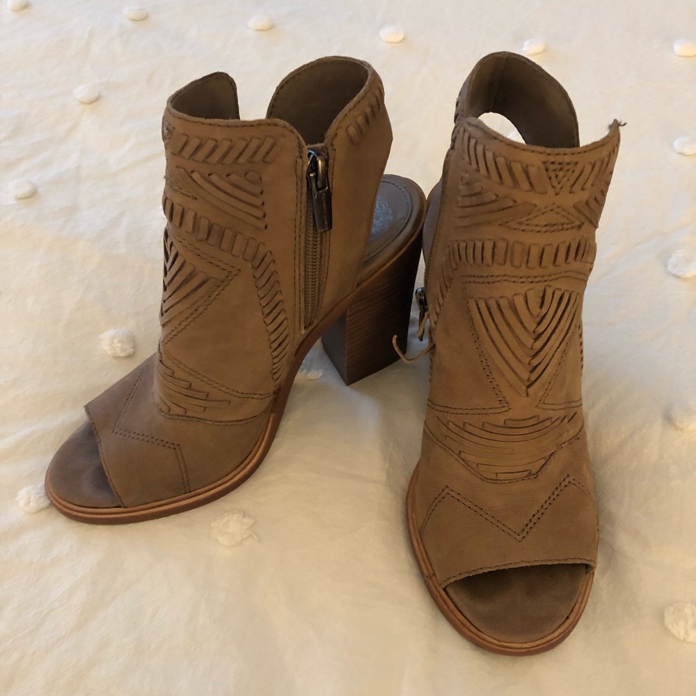 Vince Camuto Karinta Block Heel Bootie
